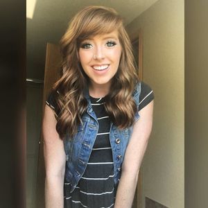 Meet your Posher, Courtney